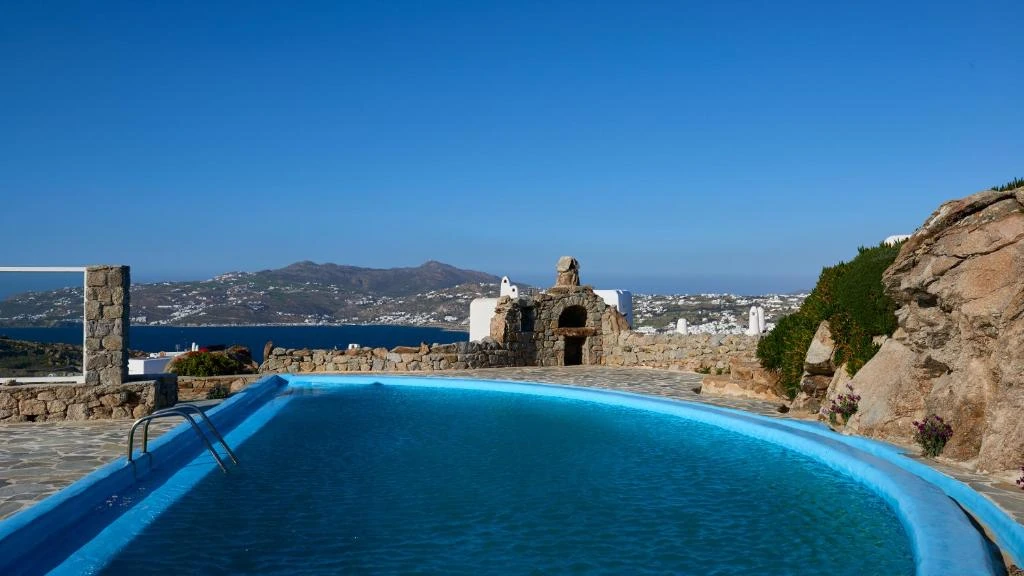 The complex’s shared pool